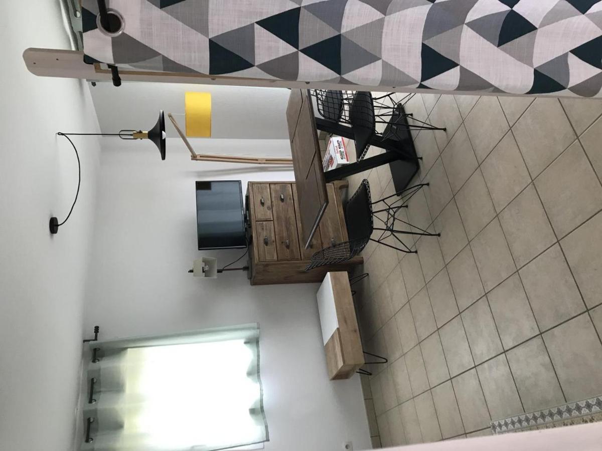 appartement studio Prayssac Exterior foto